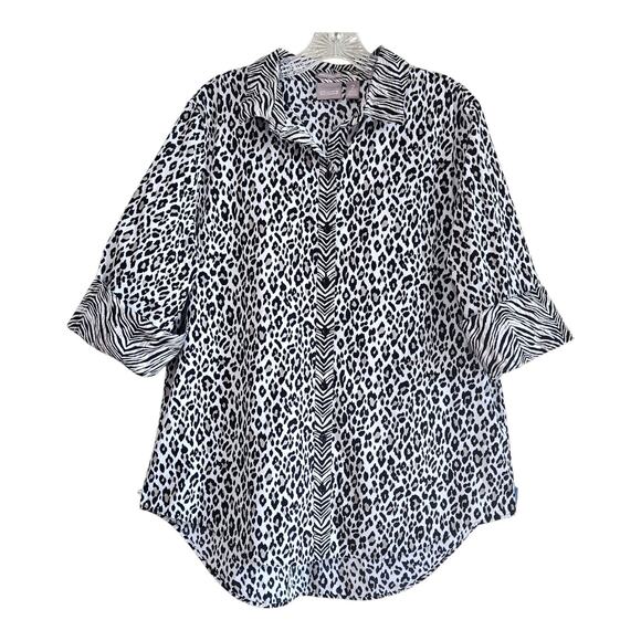 CHICO'S 2 Women 12 14 Blouse Button Up Animal Print Contrast Cuff 3/4 Sleeve 42" - Picture 1 of 7